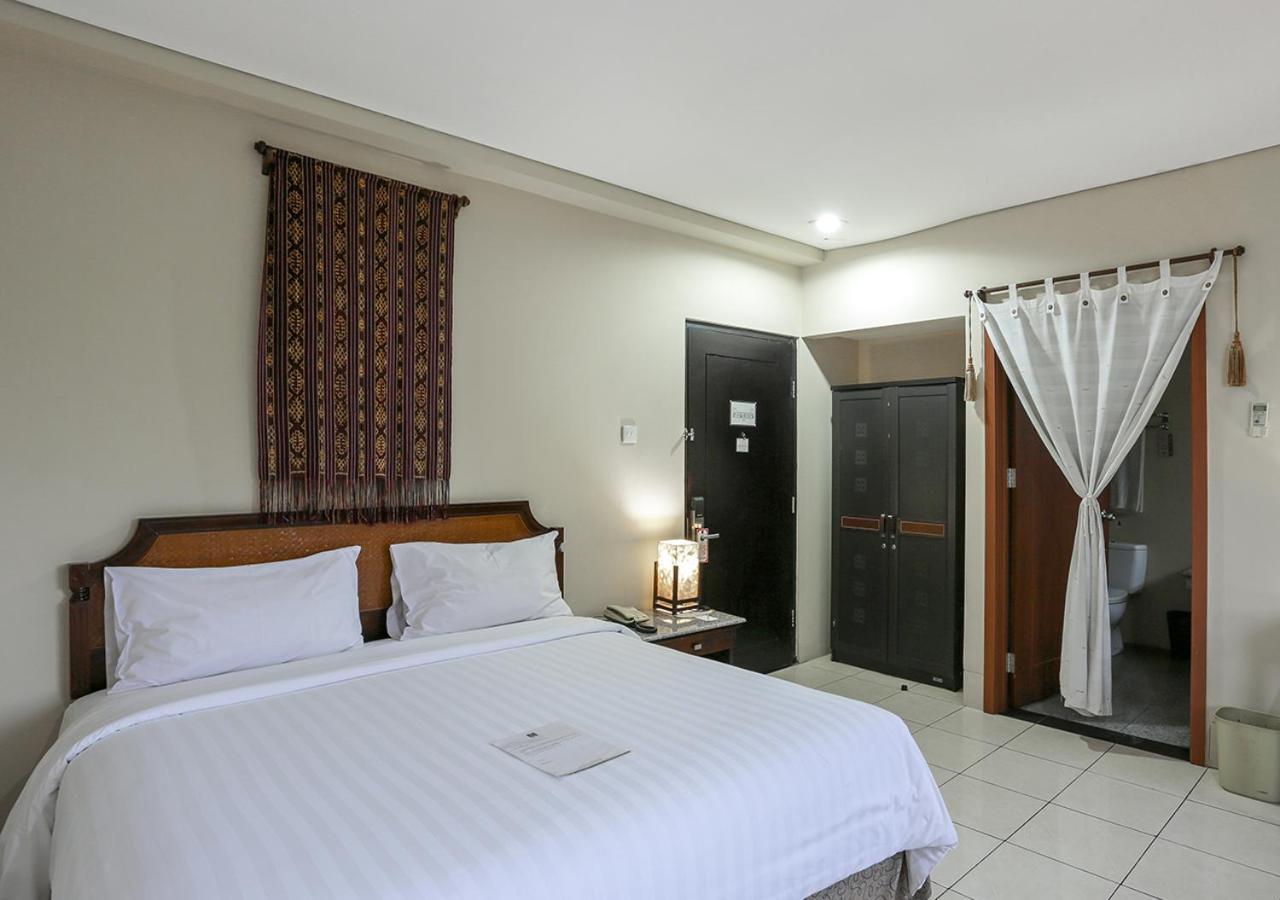 The Jayakarta Suites Komodo Flores Лабуан-Бахо Экстерьер фото
