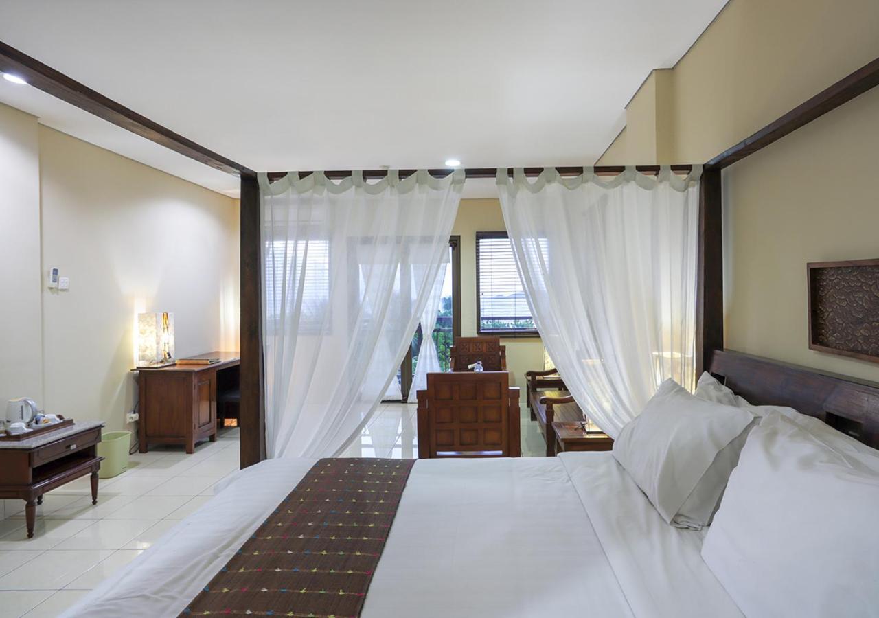The Jayakarta Suites Komodo Flores Лабуан-Бахо Экстерьер фото