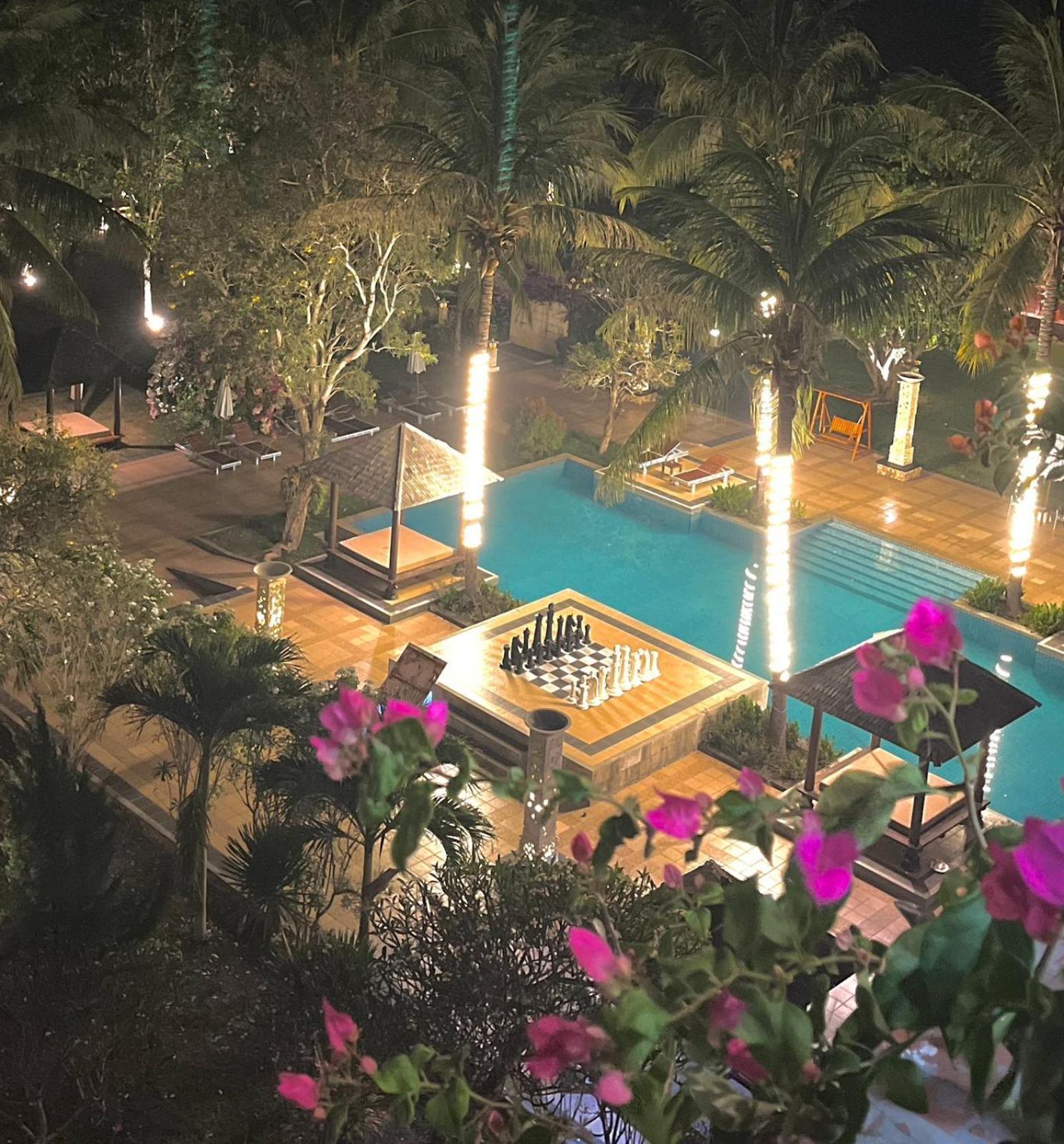 The Jayakarta Suites Komodo Flores Лабуан-Бахо Экстерьер фото